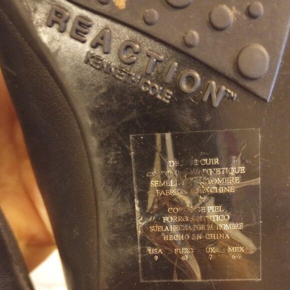 Kenneth Cole Reaction Mary Janes size 9 - Picture 8 of 11